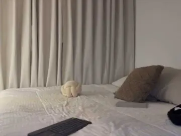 MiiaVega  live sex cam