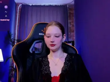 Your-lilith  live sex cam