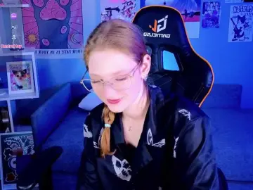 Your-lilith  live sex cam