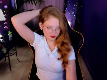 Your-lilith  live sex cam