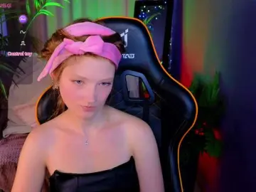 Your-lilith  live sex cam