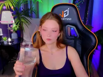 Your-lilith  live sex cam