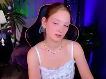 Your-lilith  live sex cam