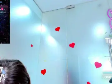 Anyarosses  live sex cam