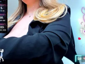 Anyarosses  live sex cam