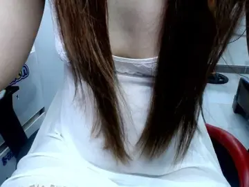 Alice225  live sex cam