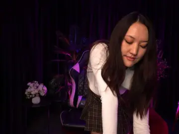 Ami-yuna  live sex cam