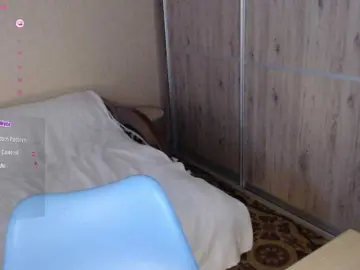 Julia99  live sex cam