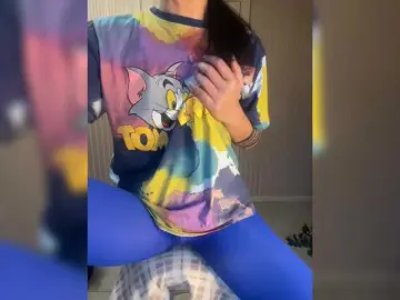 KarolinaMilf  live sex cam