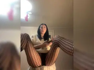 KarolinaMilf  live sex cam