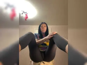 KarolinaMilf  live sex cam