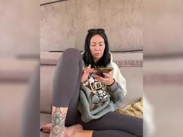 KarolinaMilf  live sex cam