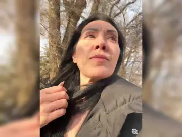 KarolinaMilf  live sex cam