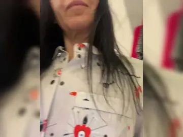 KarolinaMilf  live sex cam