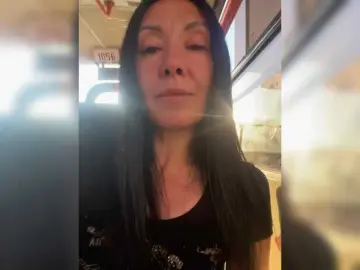 KarolinaMilf  live sex cam