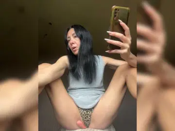 KarolinaMilf  live sex cam