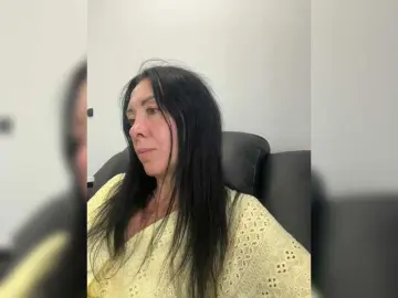 KarolinaMilf  live sex cam