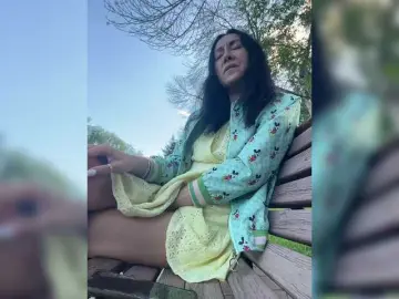 KarolinaMilf  live sex cam