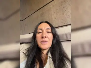 KarolinaMilf  live sex cam
