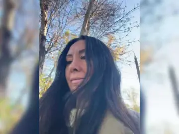 KarolinaMilf  live sex cam