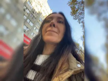 KarolinaMilf  live sex cam