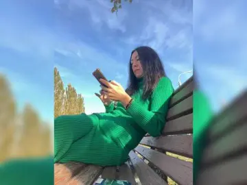 KarolinaMilf  live sex cam
