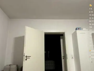 MerleRusson  live sex cam