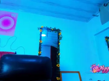 Cloe777  live sex cam
