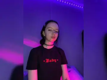 Yuikki  live sex cam