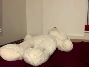 EvaKittys  live sex cam