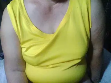 HotSqrt4u  live sex cam