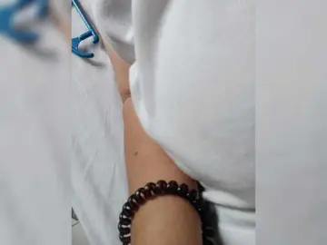 HotSqrt4u  live sex cam
