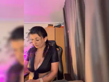 Hotangel75  live sex cam