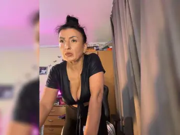 Hotangel75  live sex cam