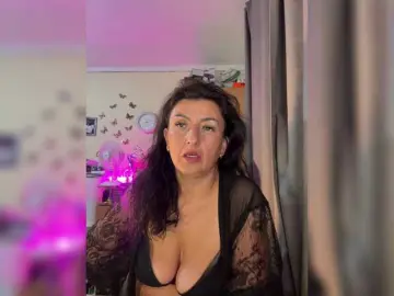 Hotangel75  live sex cam
