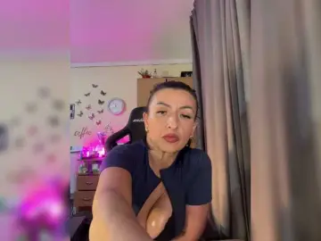 Hotangel75  live sex cam