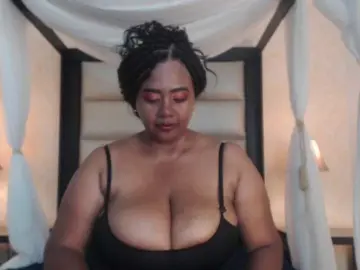 KiaraDiaz  live sex cam