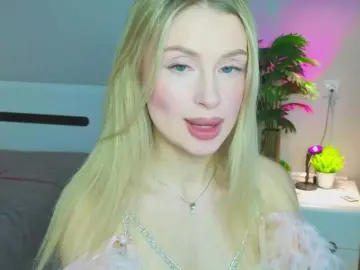 LegallyBlondea  live sex cam