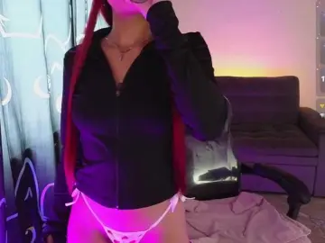 LiaVarel  live sex cam