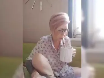 TilyTily  live sex cam