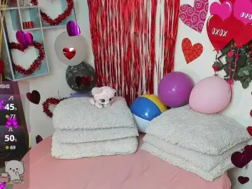 DestinyHills  live sex cam