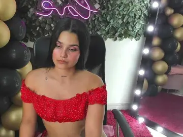 DestinyHills  live sex cam