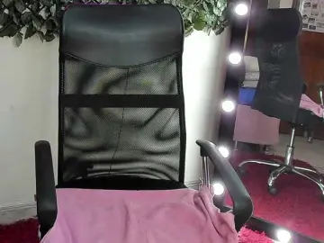 DestinyHills  live sex cam