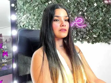 DestinyHills  live sex cam