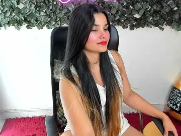 DestinyHills  live sex cam