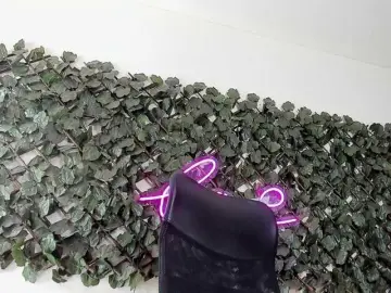 DestinyHills  live sex cam