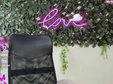 DestinyHills  live sex cam