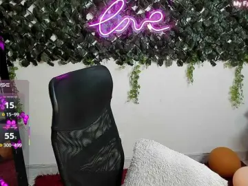 DestinyHills  live sex cam