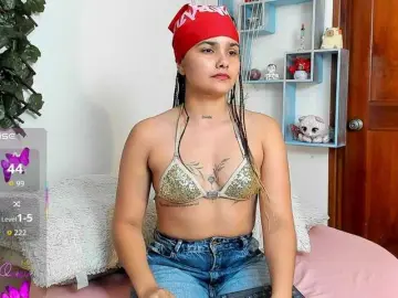 DestinyHills  live sex cam