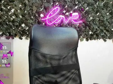 DestinyHills  live sex cam